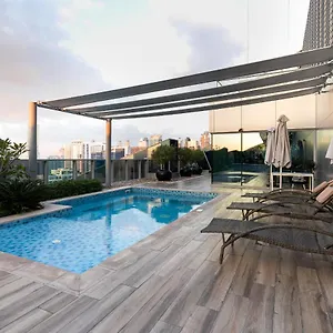 Simply Comfort In J One Tower Apartament