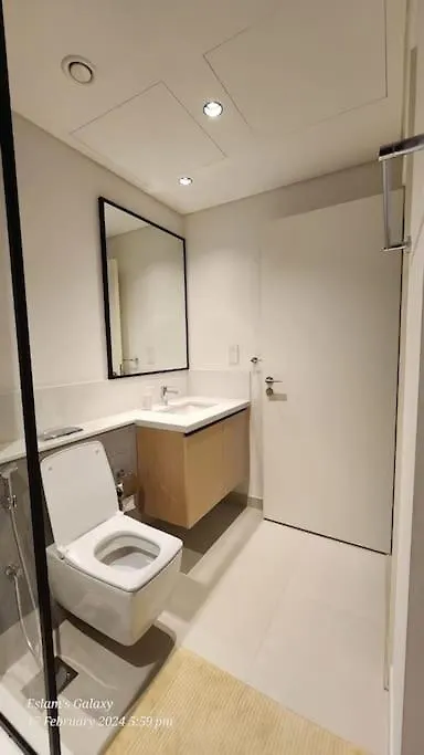 Luxury Apartment At Burj Crown By Emaar Dubai